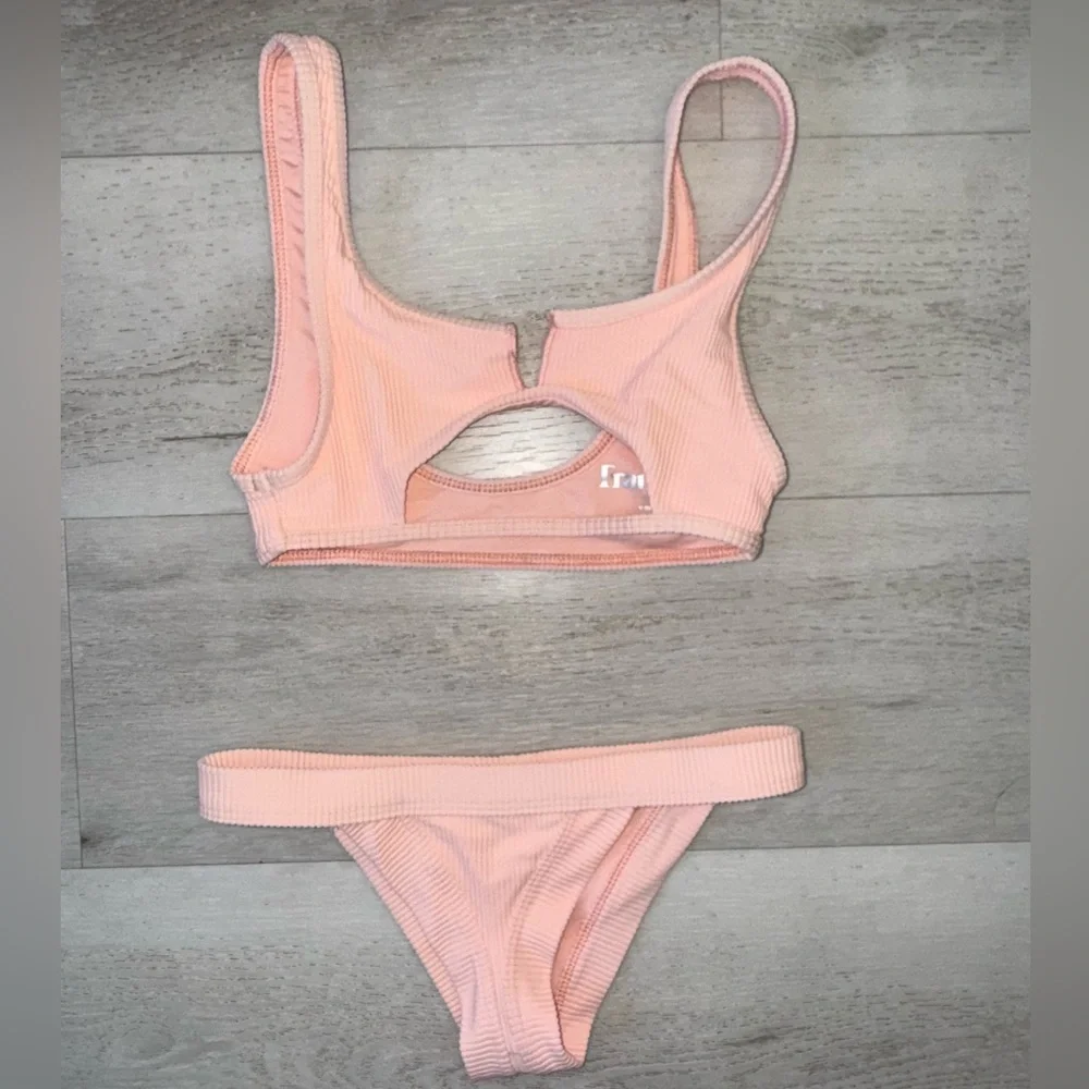 Frankie’s bikinis Ribbed Pastel Peach Cole Top and Bottoms size xs